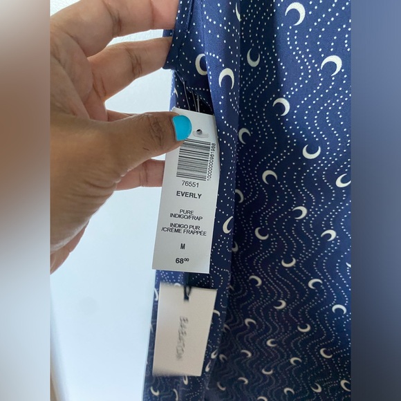 Wilfred cami bnwt - Picture 2 of 2